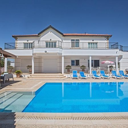 Papas Family Villa Паралімні Екстер'єр фото
