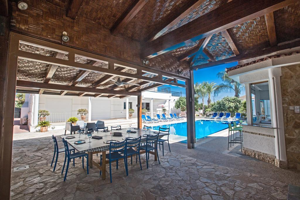 Papas Family Villa Паралімні Екстер'єр фото